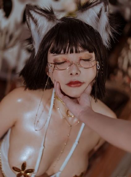 欧美一区二区三区xxxx监狱_1080免费在线观看