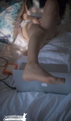 白白在线发布_正片免费观看