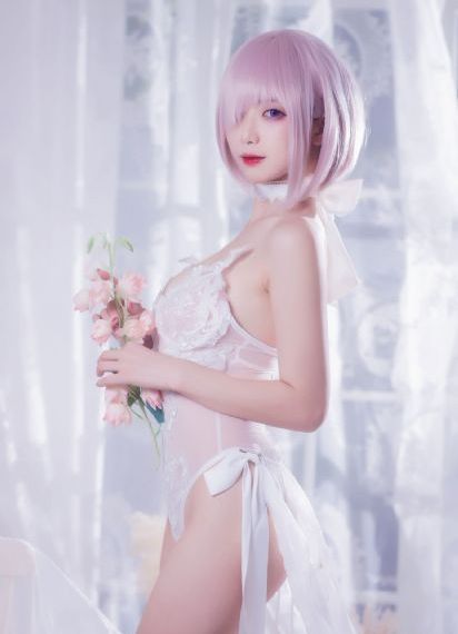 翘臀美妇厨房调教巨龙_超清电影完整版
