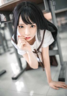 一个女孩子对你有好感的表现_DVDHD高清在线观看